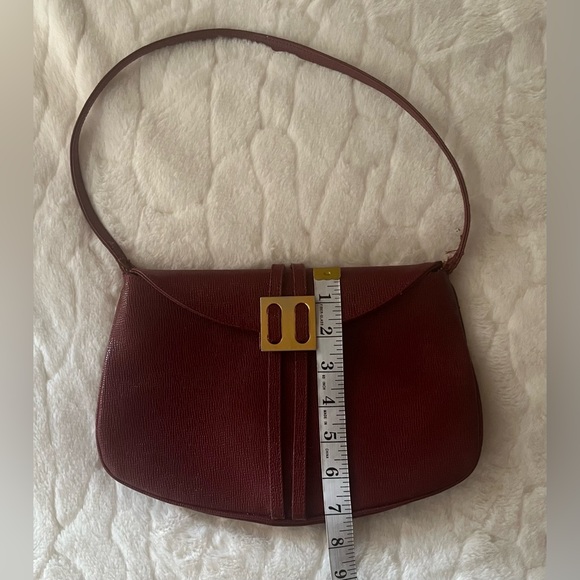 Authentic Vintage Carolina Herrera shoulder bag. - Picture 3 of 9